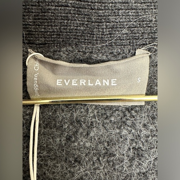 Everlane The Superfuzz Alpaca Cardigan in Dark Charcoal size Small. New with tag - Picture 11 of 14